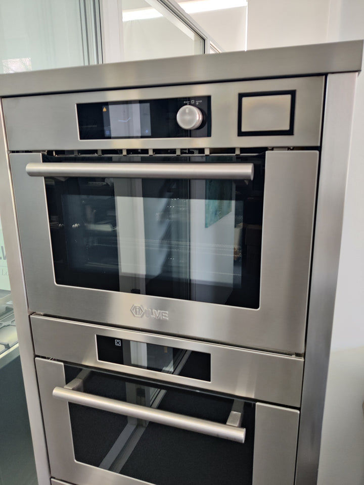 ILVE Star Chef Professional Plus frittstående kokesøyle i rustfritt stål med 645SLHSW Ultra Combi Ovn, BC645SLTC Blast Chiller, VM615SL Vakuumboks og Oppbevaringsboks 