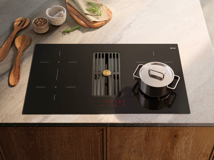 ILVE 83 cm built-in induction hob with 4 zones and integrated hood